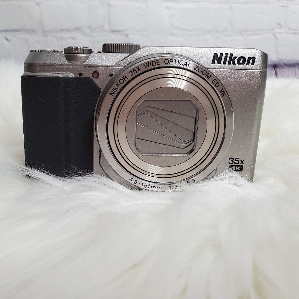 COPY - Nikon  COOLPIX  digital camera